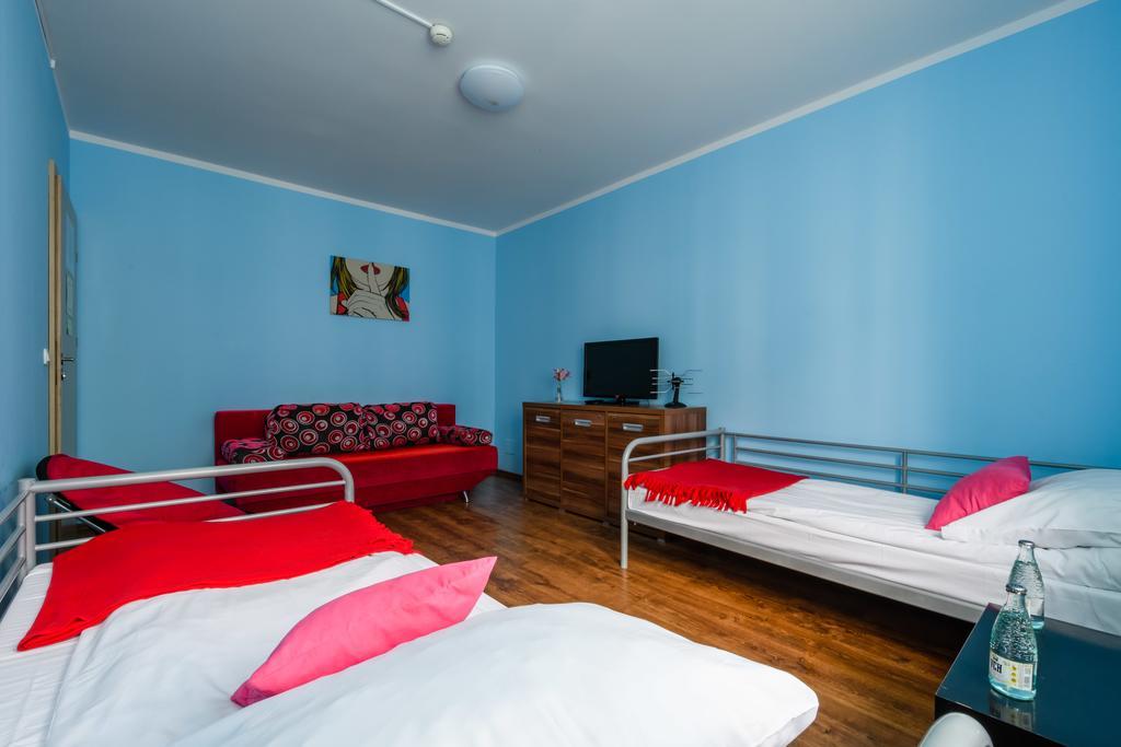 Hostel Krokodyl วอร์ซอ ภายนอก รูปภาพ